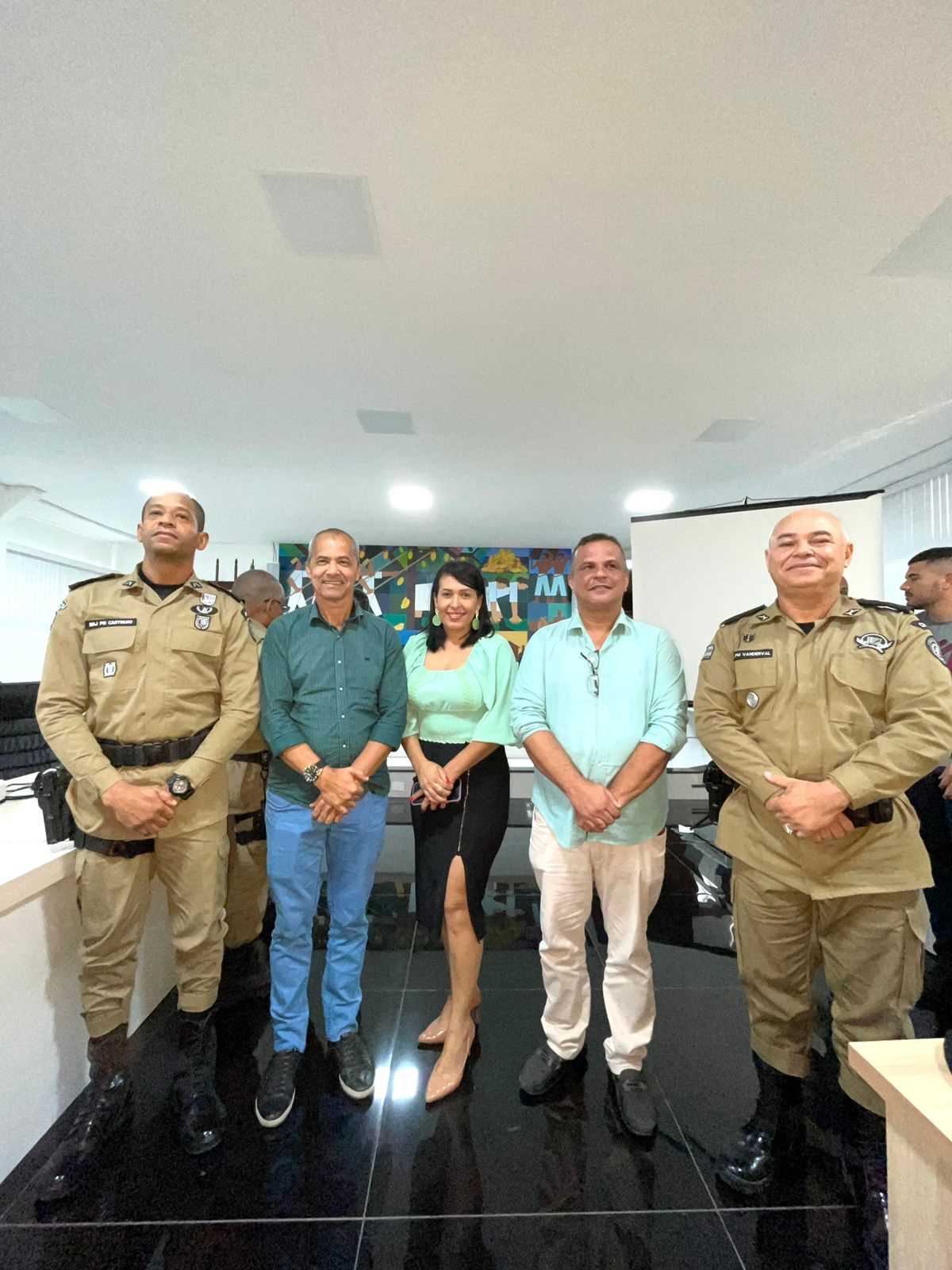 Camacã: Prefeito Paulo do Gás participa de reunião referente a estatística da violência na região

